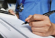 Пациентите плащат 34 от здравните услуги от джоба си докато