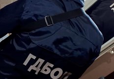 Служители от сектор Наркотици също са арестувани при акция на