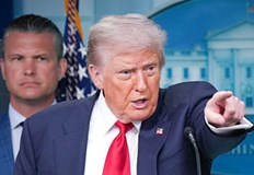 Американският президент заплаши Канада и Мексико с нови тежки митаАмериканският