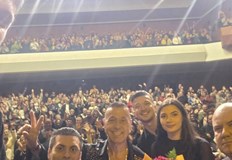 Публиката в Русе стана свидетел на емоционален годеж на сценатаКонцертът