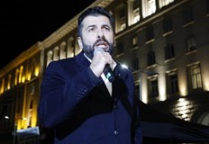 Напрежението расте преди големия протест срещу управляващитеБившият премиер Кирил Петков