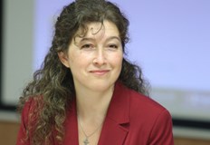 Фокусът върху коалициите отблъсква избирателите смята експертътТрудно е да бъде