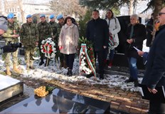 Близки и колеги от Специалните сили се поклониха пред гроба