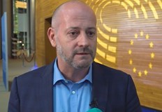 Евродепутатът отхвърли страховете за загуба на спестявания след смяната на