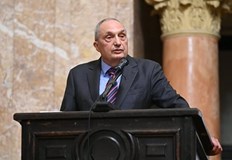 Високоорганизираната престъпност е третата основна сила в държавата смята политикътСмяната