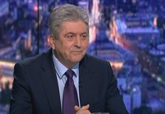 Президентът 2002 2012 разкритикува домовата книга и политиката спрямо Северна