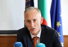 Възнагражденията ще скочат след 1 януари въпреки оттегления бюджет за