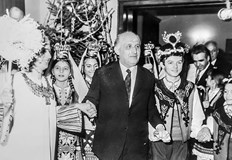 Комунистическата власт преместила сурвакането и коледарите към Новата годинаПрез 1960