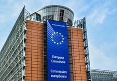 Решението влиза в сила до два месеца Брюксел предлага и