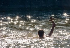 Максимум 15 смелчаци ще могат да се хвърлят в ледените