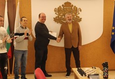 54 годишният русенец победи конкуренцията в оспорвана надпревара с 44