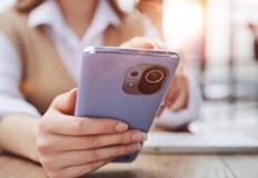 Зловреден софтуер превръща устройството в джоба ни в перфектния доносник