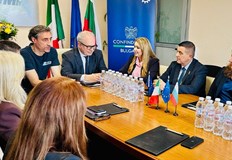 Заместник кметовете и посланикът на Италия обсъдиха икономическото развитие в