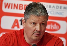 Лекарите не могат да започнат лечение заради силното изтощение на