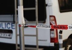 Полицията претърси офис за парични преводи и частен дом иззеха