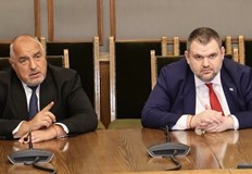 Депутатите приеха промените в Закона за НСО на първо четенеПарламентарната