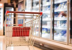 Слабият внос и високото търсене определят цените на зеленчуцитеПазарът в