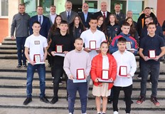 Европейският вицешампион по вдигане на тежести получи отличието си от