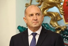 Държавният глава реагира на напрежението и сблъсъците в столицата и