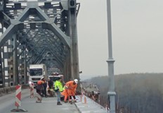 Шофьорите ще пътуват без ограничения по празниците работата продължава през