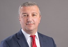 Социалистът предупреди за настъпващ социален хаос и защити ревизирания бюджет