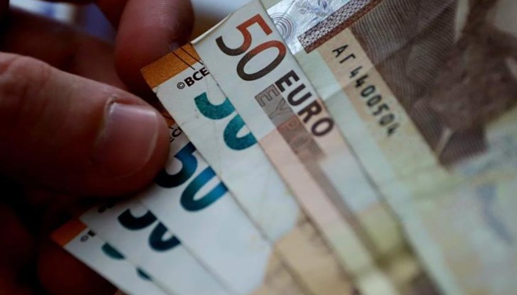 Пламен Илчев предлага фиксиране на лева към валута, различна от еврото Пламен Илчев предлага фиксиране на лева към валута, различна от еврото