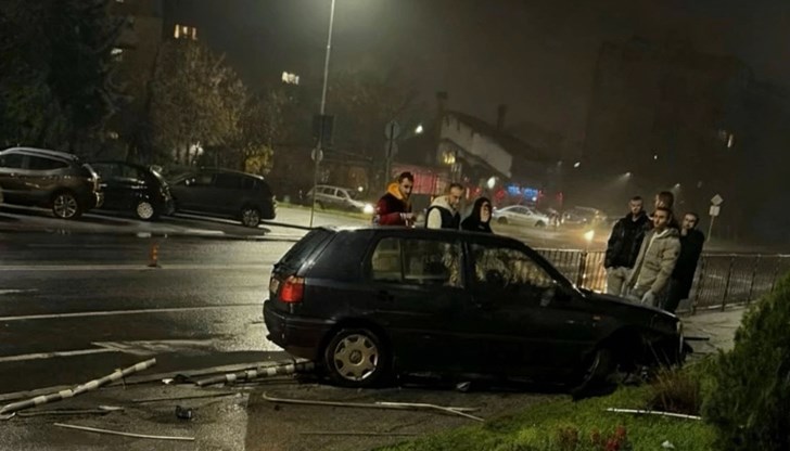 Инцидентът стана пред стадион "Локомотив" в квартал "Тракия", няма пострадали пешеходци