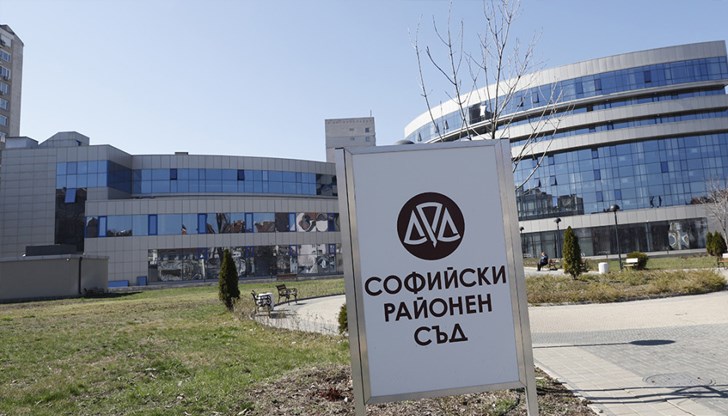 16-годишен младеж и неговият съучастник са обвинени за тежкия инцидент в квартал "Люлин", при който мъж изпадна в кома