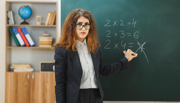 Държавата произвежда четири пъти повече педагогически кадри от реалните нужди на пазара Държавата произвежда четири пъти повече педагогически кадри от реалните нужди на пазара