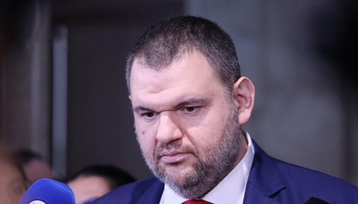 Лидерът на ДПС обвини "коалиция Сорос" за оставката на кабинета "Желязков"