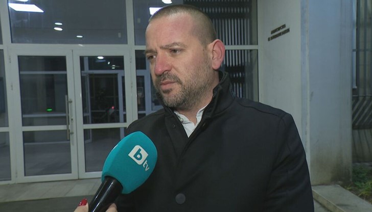 Шестима души са с обвинения за похищението на 42-годишен мъж Шестима души са с обвинения за похищението на 42-годишен мъж