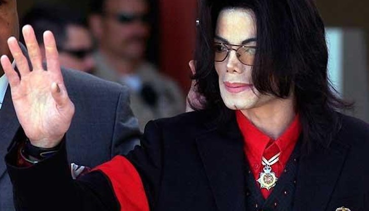 Експозицията ще включва над 200 лични вещи и неизвестни картини на Краля на поп музиката Експозицията ще включва над 200 лични вещи и неизвестни картини на Краля на поп музиката