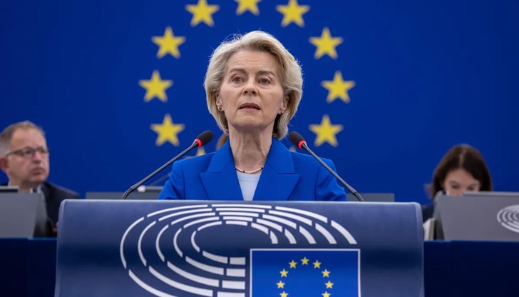 Председателят на ЕК разговаря с Тръмп и Зеленски за напредъка по мирните преговори Председателят на ЕК разговаря с Тръмп и Зеленски за напредъка по мирните преговори