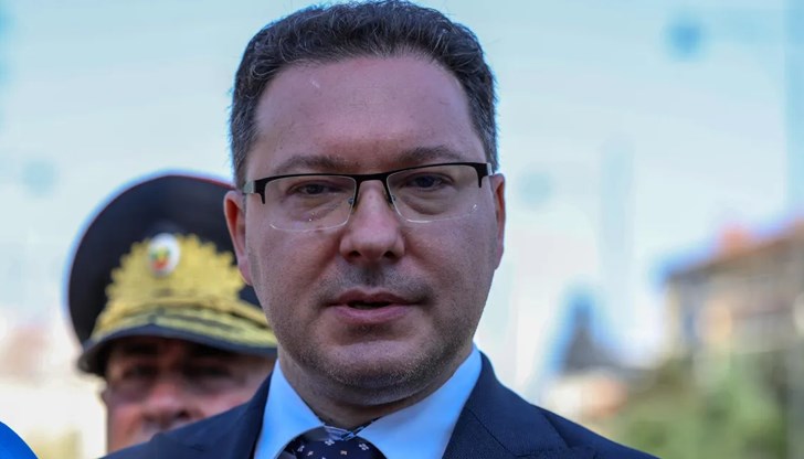 Депутатите искат незабавна оставка заради полицейското насилие и зависимостта от Пеевски