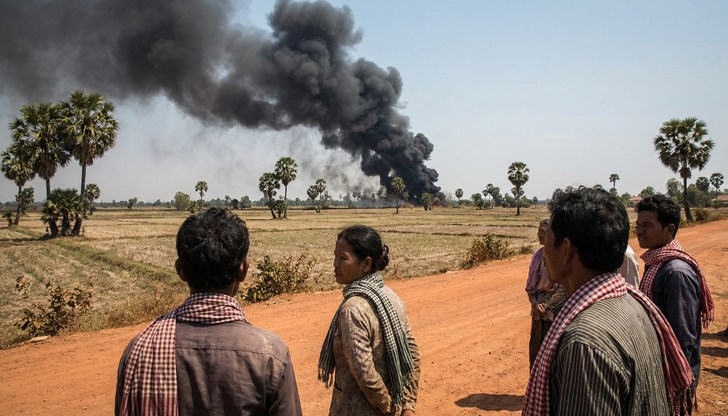 Военните действия ескалират с въздушни удари на изтребители F-16 Военните действия ескалират с въздушни удари на изтребители F-16