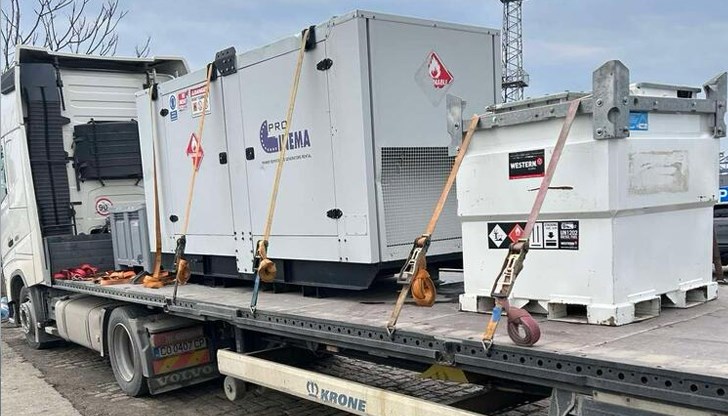 Генераторът вече е в Бургас, същинското изтегляне започва в понеделник с три влекача Генераторът вече е в Бургас, същинското изтегляне започва в понеделник с три влекача