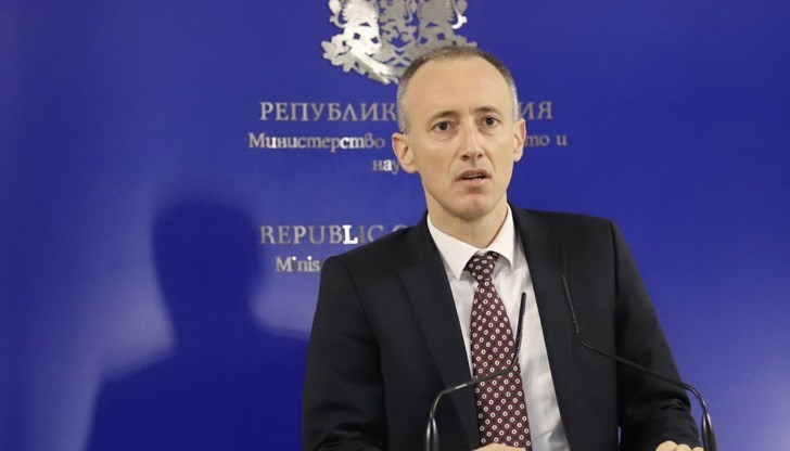 Министърът на образованието планира промени относно дисциплината в училище Министърът на образованието планира промени относно дисциплината в училище