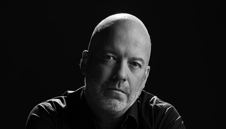 Жан Виденов щеше да е на власт без намесата на футболните агитки, припомня писателят Жан Виденов щеше да е на власт без намесата на футболните агитки, припомня писателят