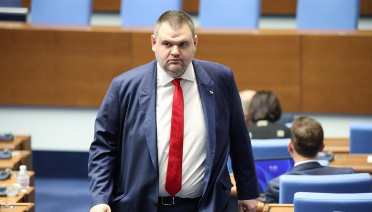 Хотелът липсва в декларациите на санкционирания депутат