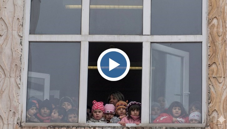 По-малко от 80 малчугани остават в институциите, след като през 2000-а броят им беше над 35 000