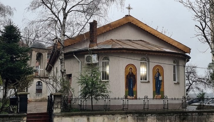 Отец Стефан: Събрахме 3000 лева от последния концерт, но нуждите са големи Отец Стефан: Събрахме 3000 лева от последния концерт, но нуждите са големи