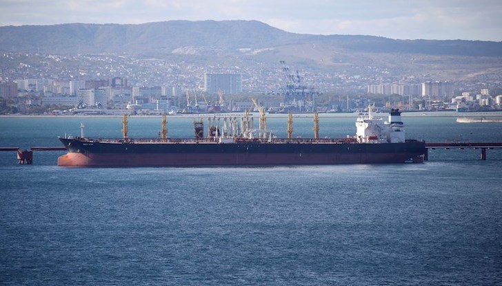 Операцията е извършена заради влошено здравословно състояние на екипажа, корабът остава на котва край Ахтопол Операцията е извършена заради влошено здравословно състояние на екипажа, корабът остава на котва край Ахтопол