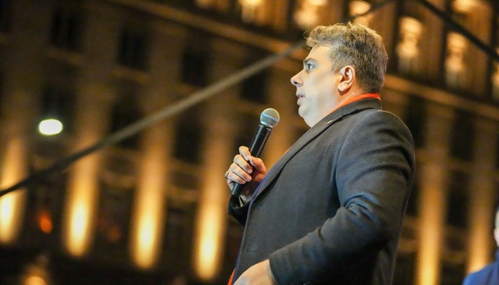 ПП - ДБ даде едноседмичен ултиматум на кабинета след масовите протести в страната ПП - ДБ даде едноседмичен ултиматум на кабинета след масовите протести в страната