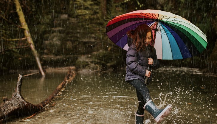 Явлението блокира арктическия студ и носи океански въздух към Балканите Явлението блокира арктическия студ и носи океански въздух към Балканите
