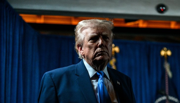 Заповедта на американския президент засяга издаването на визи и зелени карти заради националната сигурност Заповедта на американския президент засяга издаването на визи и зелени карти заради националната сигурност