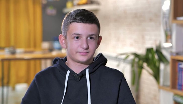 "Мълчанието пред несправедливостта е форма на съучастие", заяви 13-годишният Боян "Мълчанието пред несправедливостта е форма на съучастие", заяви 13-годишният Боян