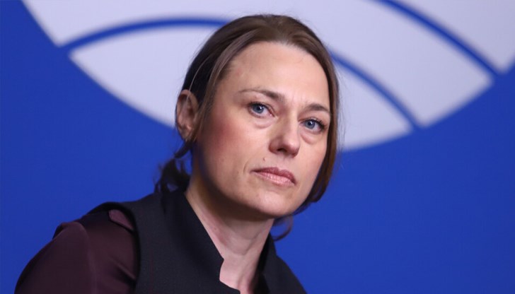 Бившата председателка на парламента определи като "противоестествено" случващото се в Народното събрание Бившата председателка на парламента определи като "противоестествено" случващото се в Народното събрание