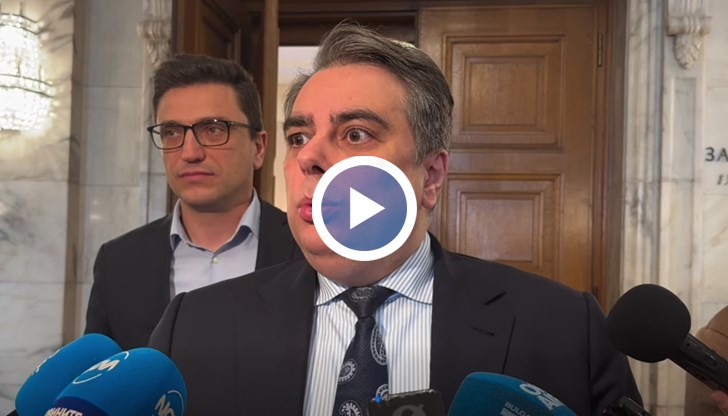 Замразяват заплатите в държавния сектор на нивата от декември, изключение прави само минималната работна заплата