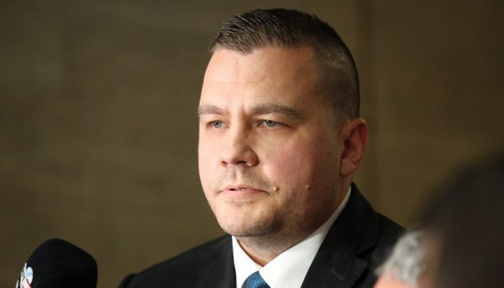 Зам.-председателят на ИТН определи поведението на ПП-ДБ като политическо лицемерие Зам.-председателят на ИТН определи поведението на ПП-ДБ като политическо лицемерие