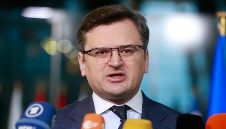 Бившият външен министър призова обществото да приеме "болезнената истина" като необходимо условие за изграждане на бъдещето Бившият външен министър призова обществото да приеме "болезнената истина" като необходимо условие за изграждане на бъдещето